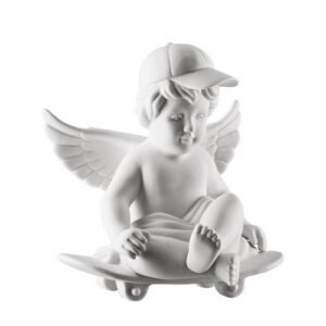 ANGEL MEDIANO CON PATINETA